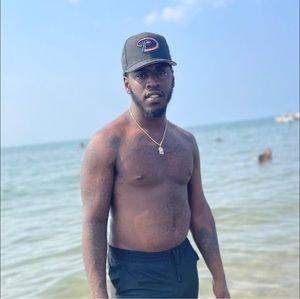 Meet your Posher, Charles